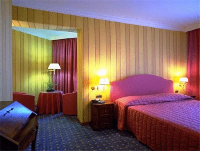 Hotel Federico II Iesi Room photo